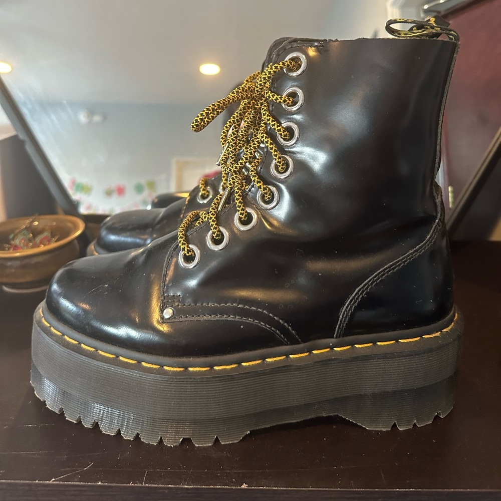 Women’s size 9 Jadon Max Doc Martens.